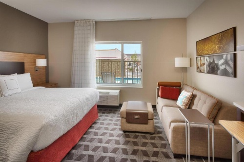 TownePlace Suites by Marriott Clovis image 7